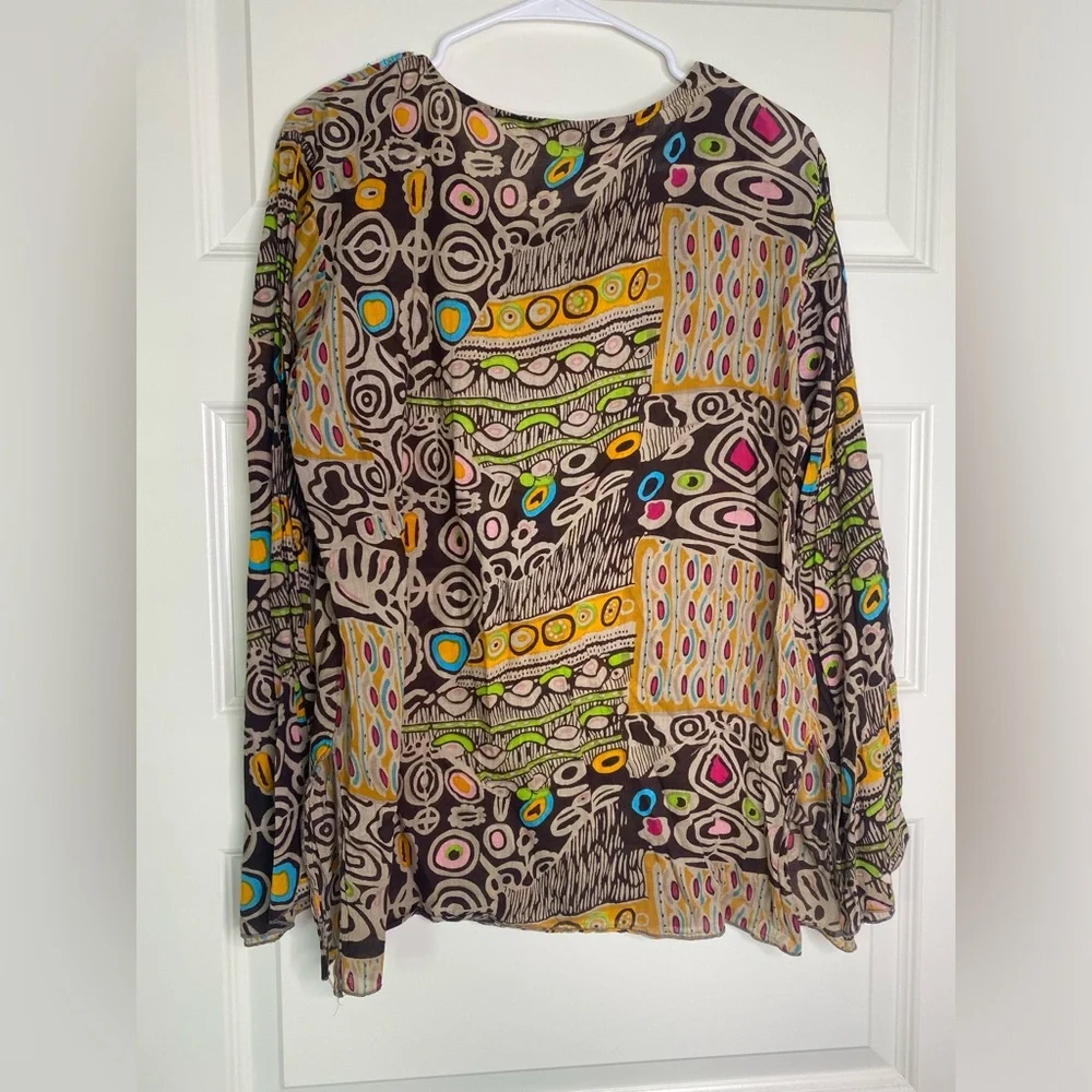 Vibrant pattern sequin top - Picture 3 of 5